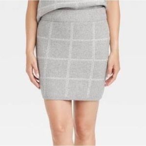 🆕 Women’s Mini Sweater Skirt